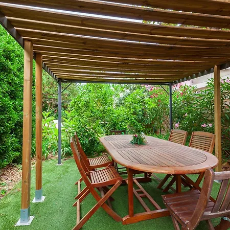 Villa Sam Suffy - 10 Personnes