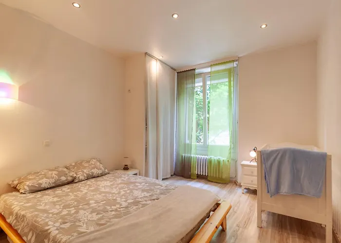 Sam Suffy - 10 Personnes La Seyne-sur-Mer